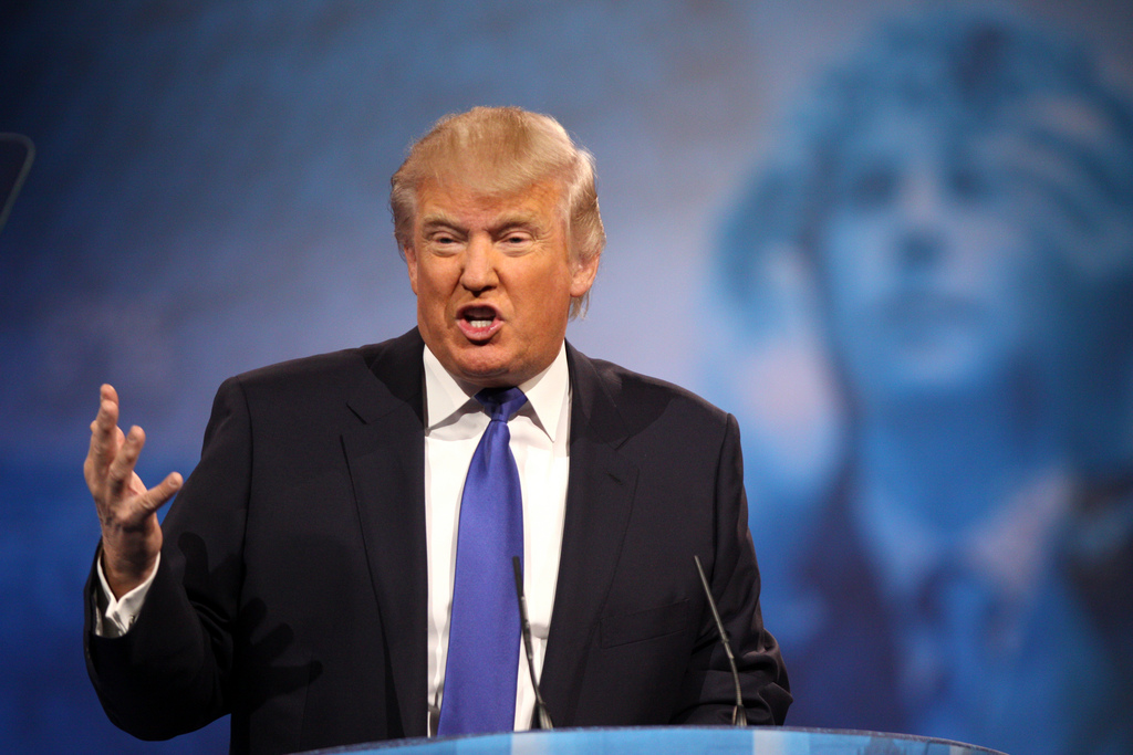 Trump : “Nous éliminons le fardeau de la règlementation à un rythme record”