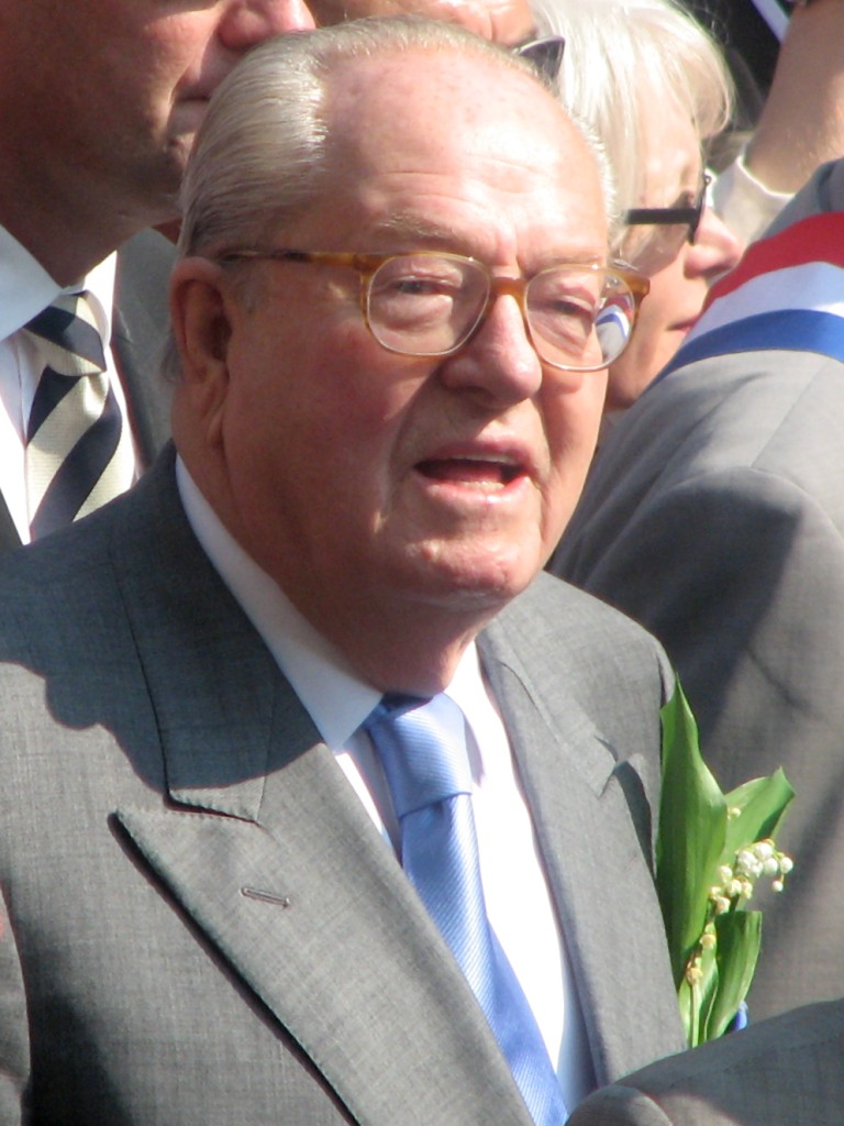 Jean-Marie Le Pen pose avec Michou