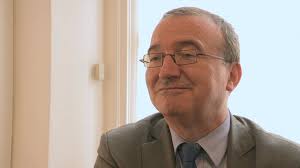 Meeting de soutien à Alain Juppé : Hervé Mariton hué (par une minorité d’excités) mais aussi applaudi (par davantage de monde)
