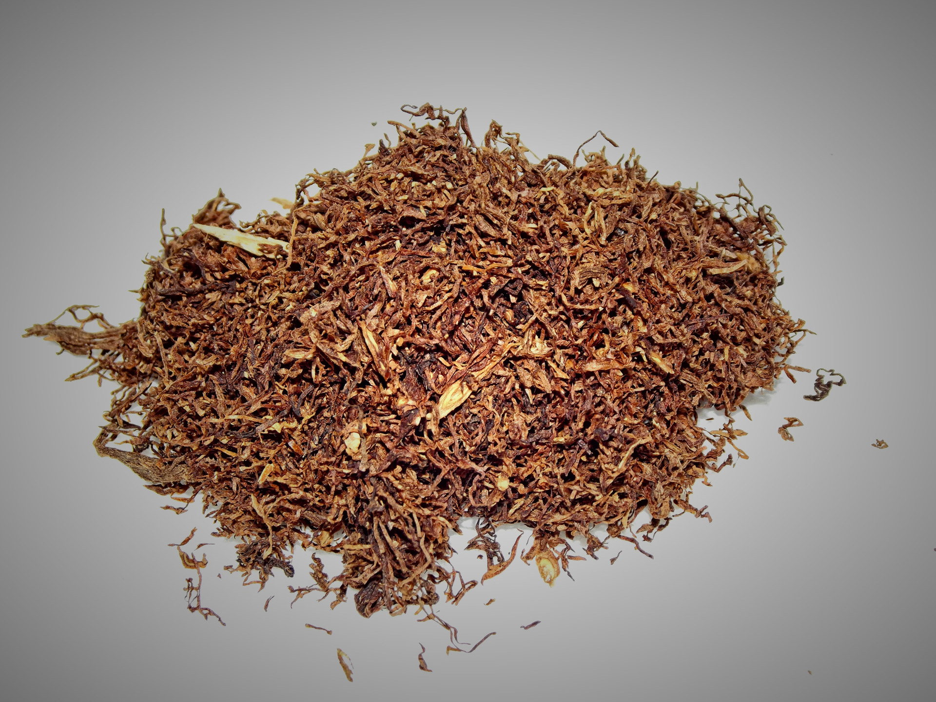 Tabac à rouler : le gouvernement annonce une hausse de 15%