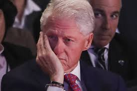 Juanita Broaddrick dit avoir été violée par Bill Clinton en 1979