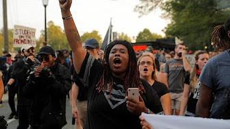Des antifascistes paranoïaques font leur show à Charlottesville