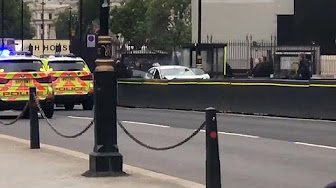 Voiture-bélier à Londres : le conducteur suspecté d’attaque terroriste