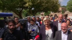 “Cassez-vous !” Marine Le Pen chahutée à Châteaudouble dans le Var