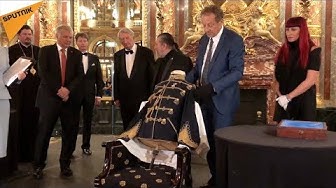 Des objets appartenant au tsar russe Alexandre II remis à la Russie