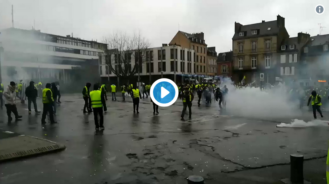 Ambiance tendue devant la préfecture de Saint-Brieuc (VIDÉO)