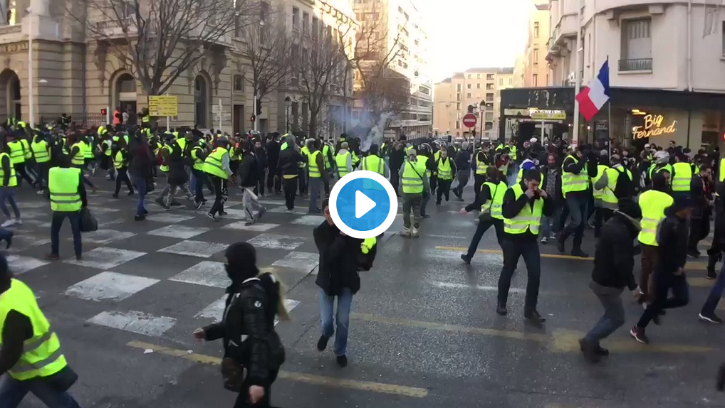 Toulon : Affrontements entre Gilets Jaunes et policiers (VIDÉO)