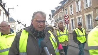 “Macron démission !” À Fismes (Marne), des gilets jaunes défilent dans le centre-ville