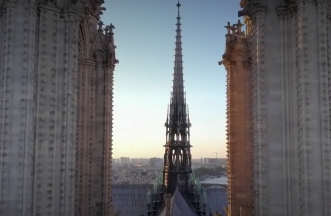 Incendie de Notre-Dame de Paris : sera-t-il possible de reconstruire la charpente ? (VIDÉO)