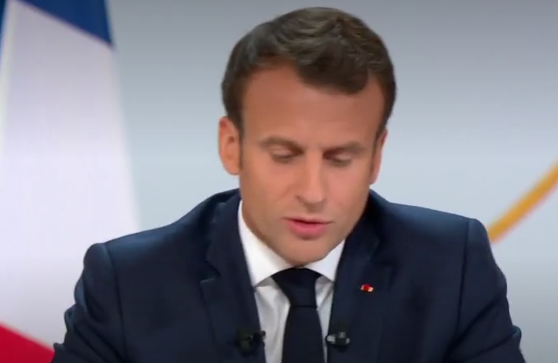 Immigration : enfin un virage à droite pour Emmanuel Macron ?