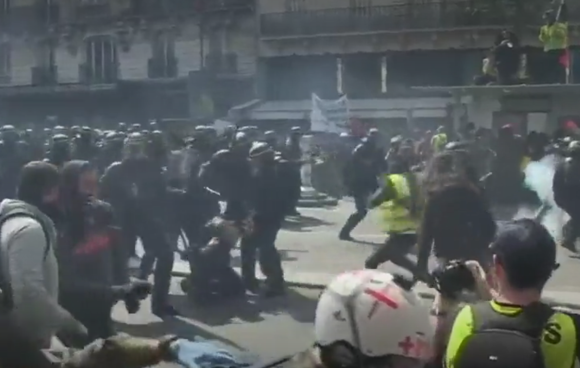 Gilets Jaunes : certains policiers seront jugés pour violences
