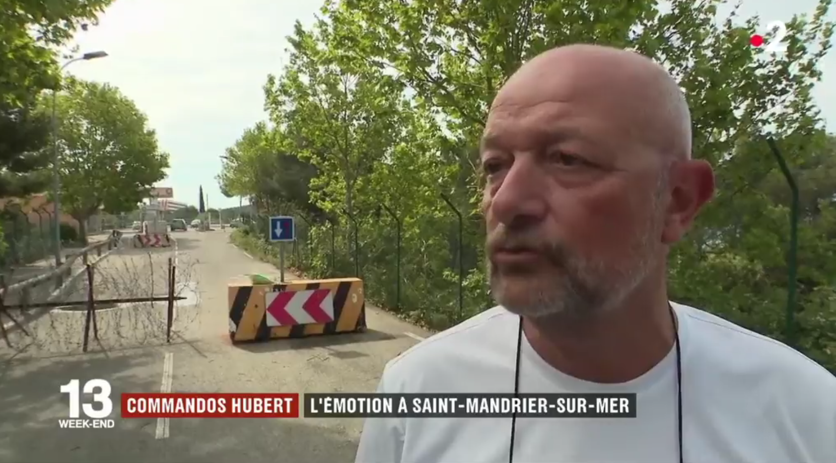 Var : l’émotion dans le village de la base militaire des deux soldats tués (VIDÉO)