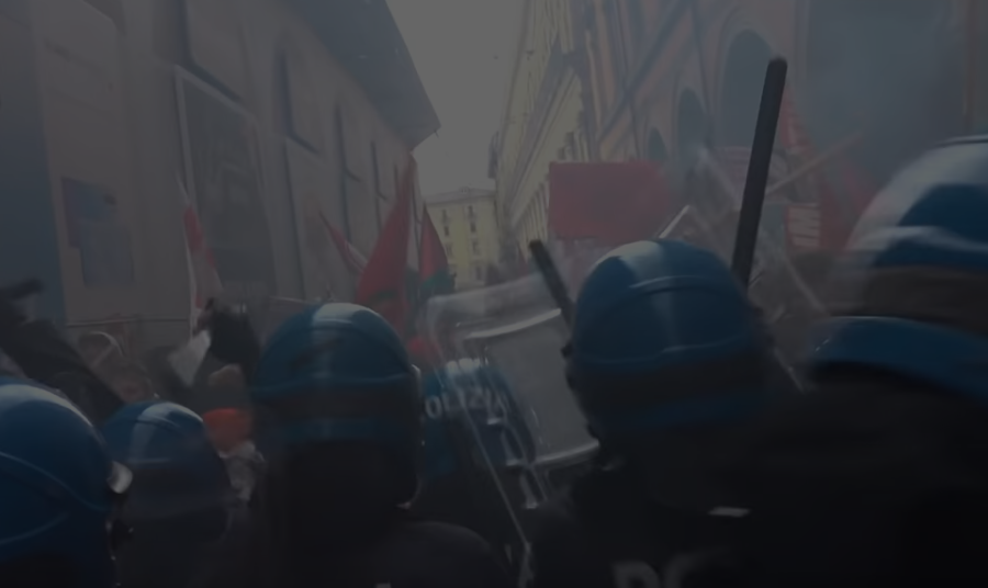 Italie : affrontements entre la police et des antifascistes à Bologne (VIDÉO)