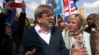 L’Européiste extrémiste Guy Verhofstadt dépeint comme “répugnant’ par “The Sun”