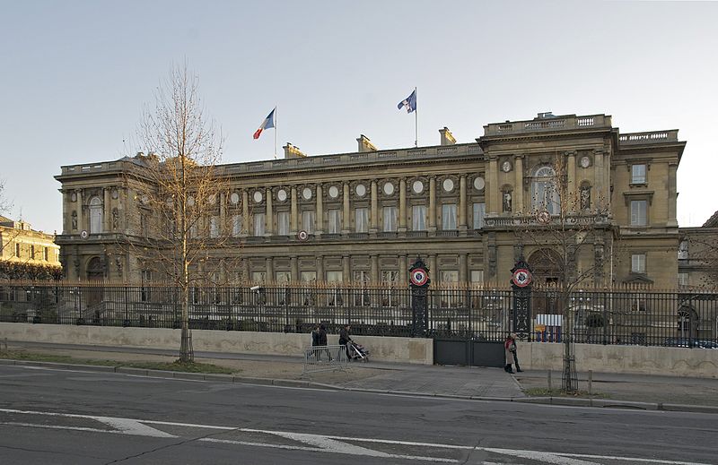Parité obligatoire au Quai d’Orsay : bientôt “des femmes ambassadrices qui n’ont pas la carrure”