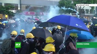 Hong Kong : des manifestants se heurtent avec la police lors d’une nouvelle protestation (VIDÉO)