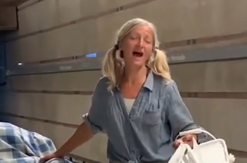 La diva du métro de Los Angeles (VIDÉO)