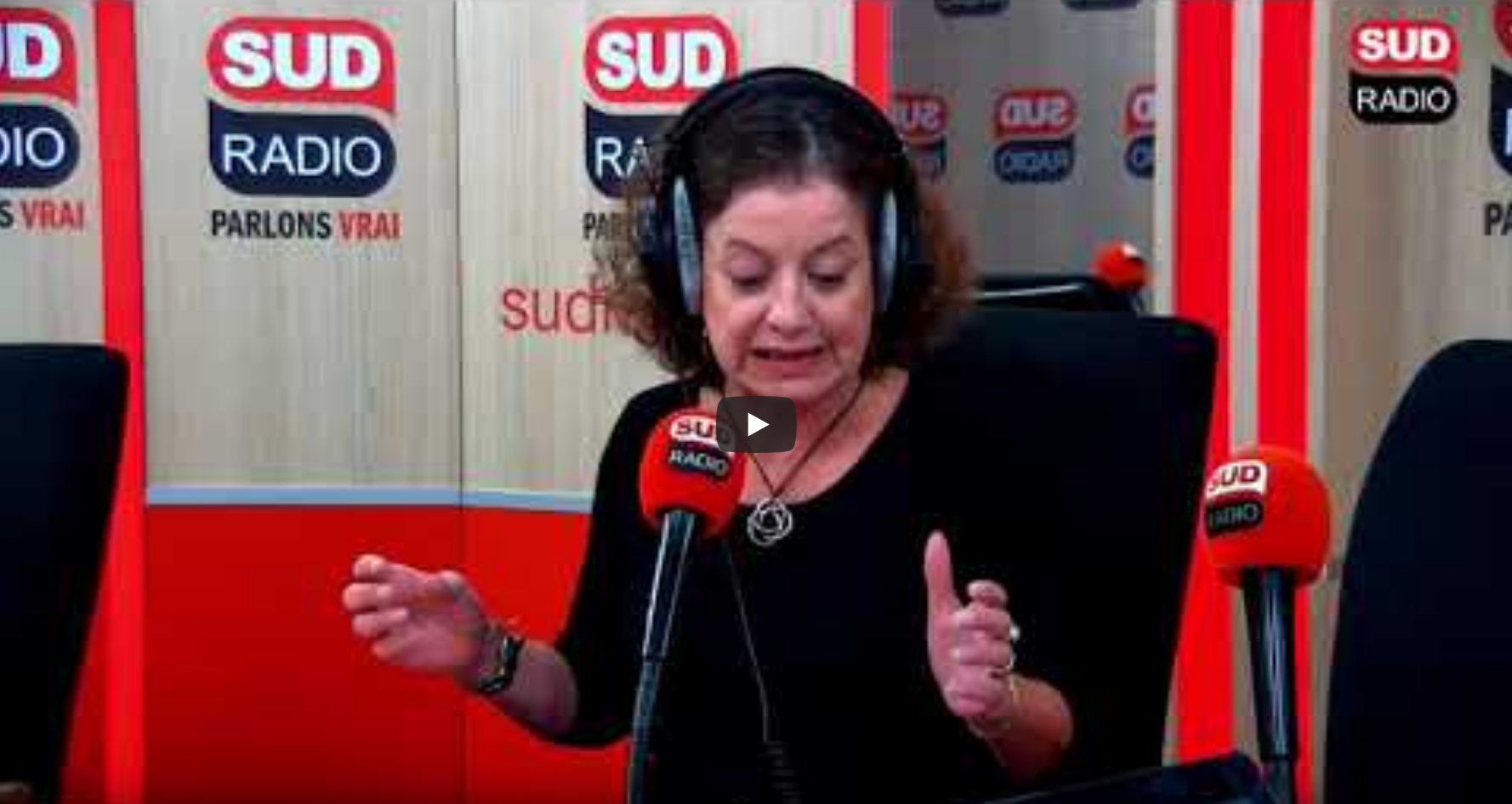 Élisabeth Lévy : “Il y a une propagande frénétique qui nous explique que l’immigration est un fantasme !” (VIDÉO)