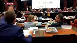 En plein Conseil régional, un responsable RN demande à une femme d’ôter son voile (VIDÉO)