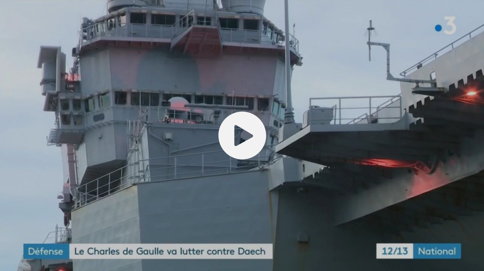 Défense : le porte-avions Charles-de-Gaulle part lutter contre Daech