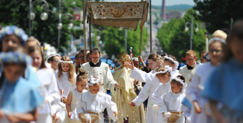 Pas de Fête-Dieu ! Des manifs !