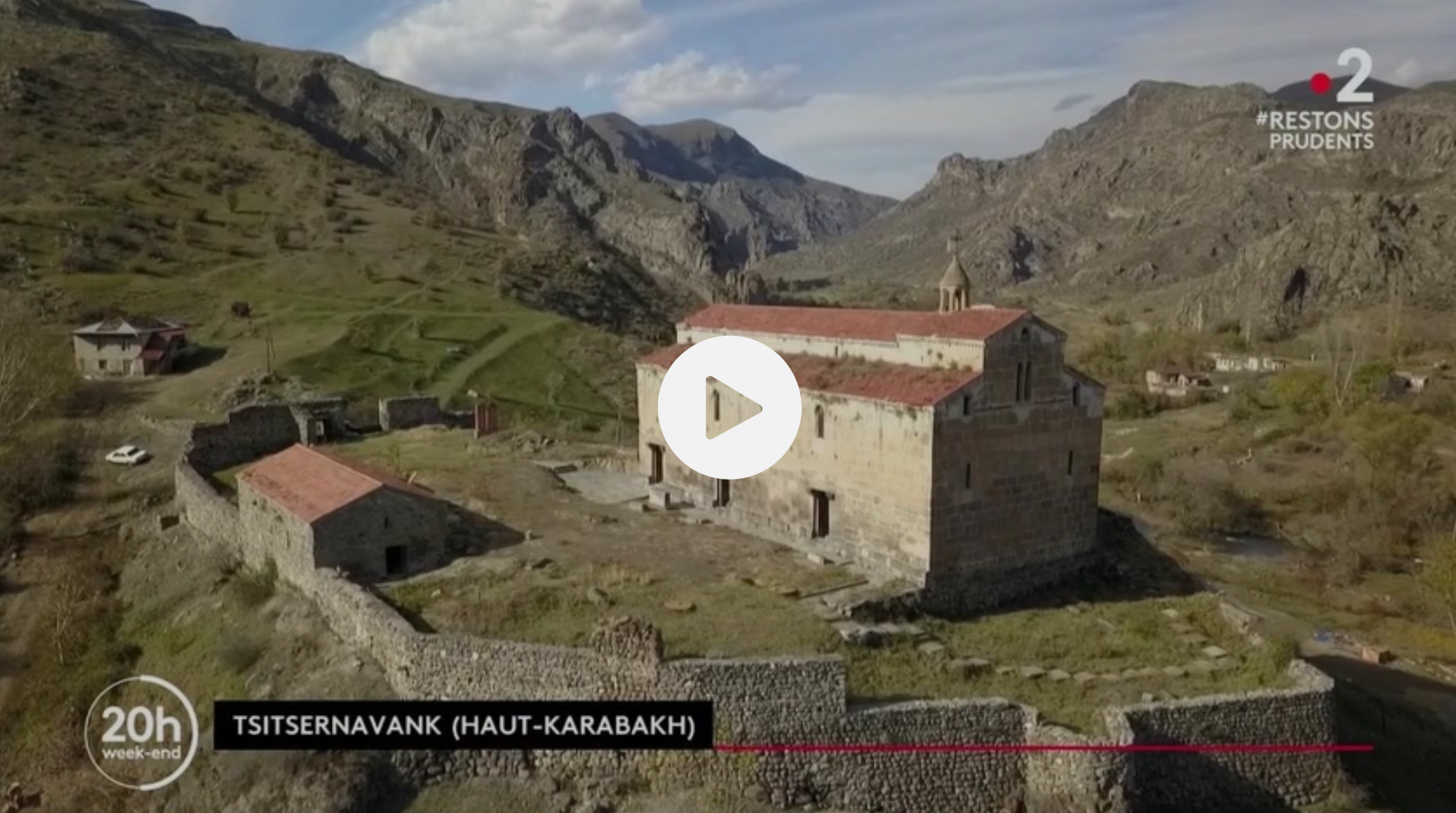 Haut-Karabakh : la population arménienne forcée de s’exiler (REPORTAGE)