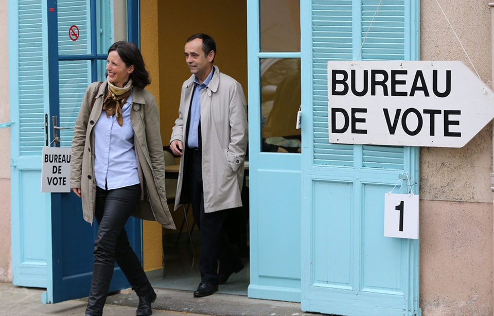 Emmanuelle Ménard remercie ses électeurs et ses lecteurs! (Vidéo)