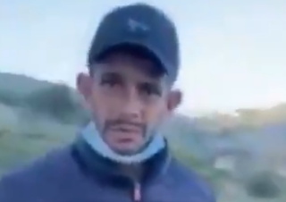 Italie : il entre dans sa maison de campagne et tombe sur trois migrants agressifs (VIDÉO)