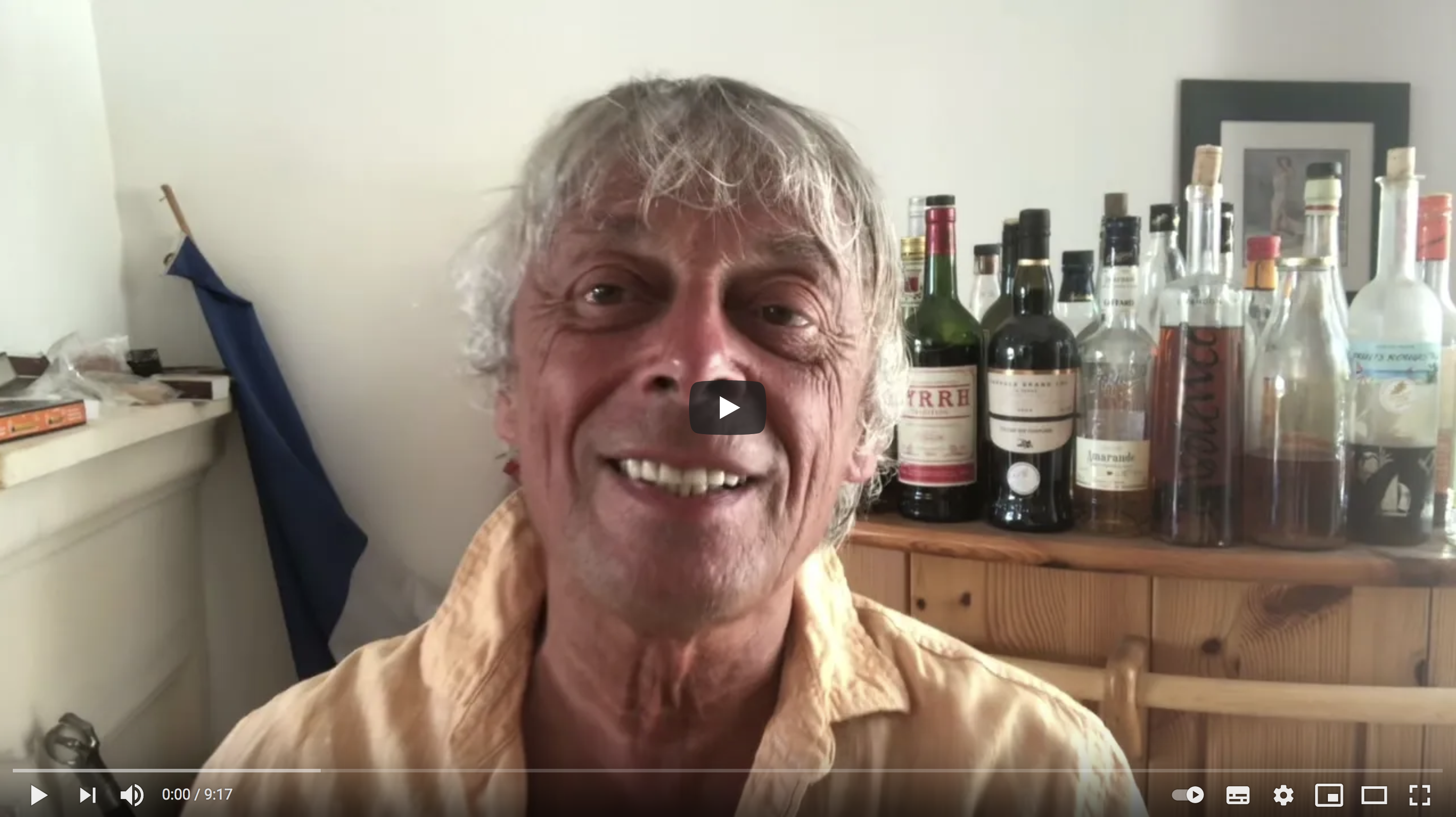 Après le Macron souffleté, le Merluchon enfariné (Pierre Cassen)