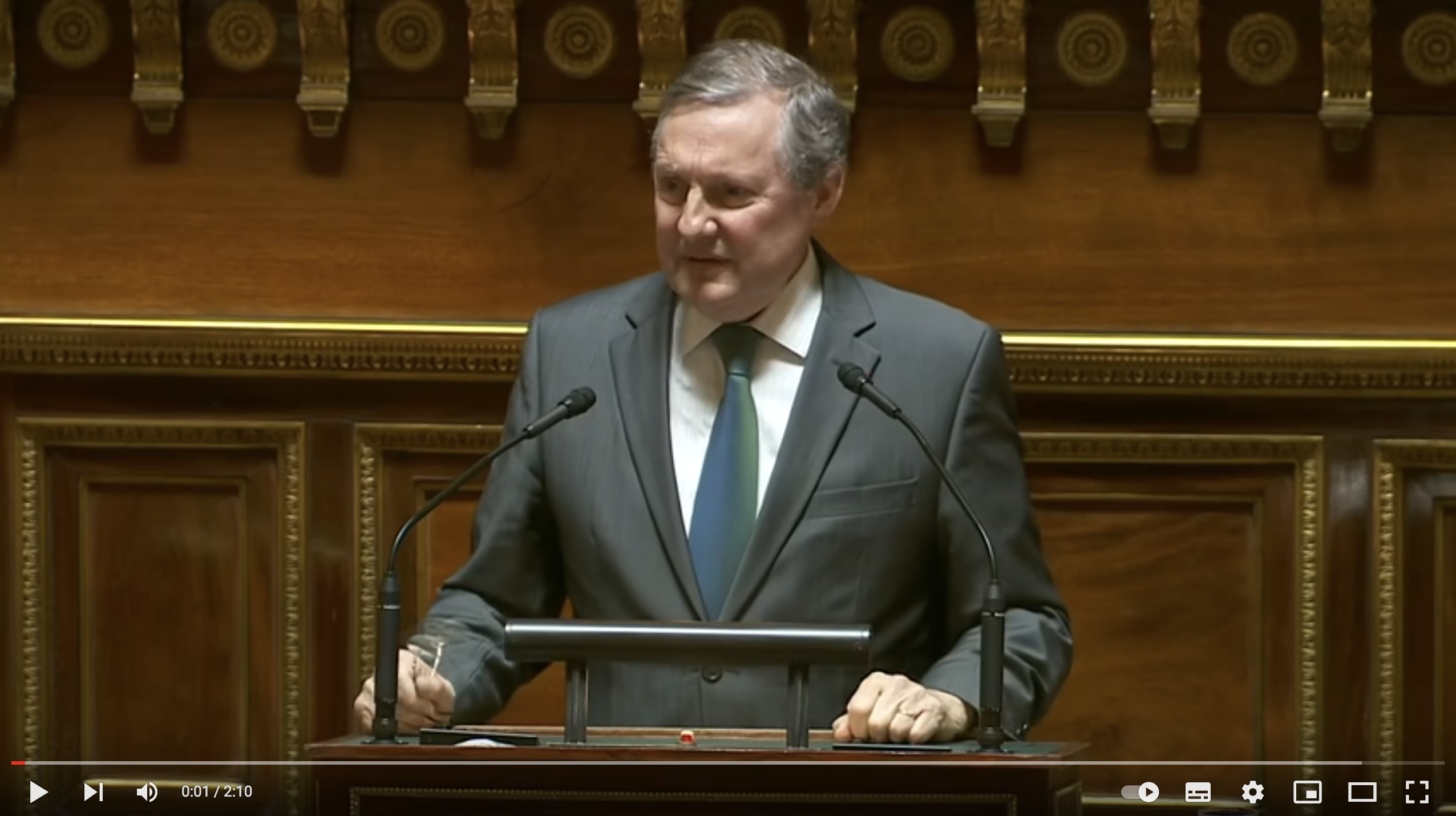 Passe sanitaire : ” Il n’y a pas eu de discussion car vous l’avez interdite”, dénonce le sénateur Philippe Bas (VIDÉO)