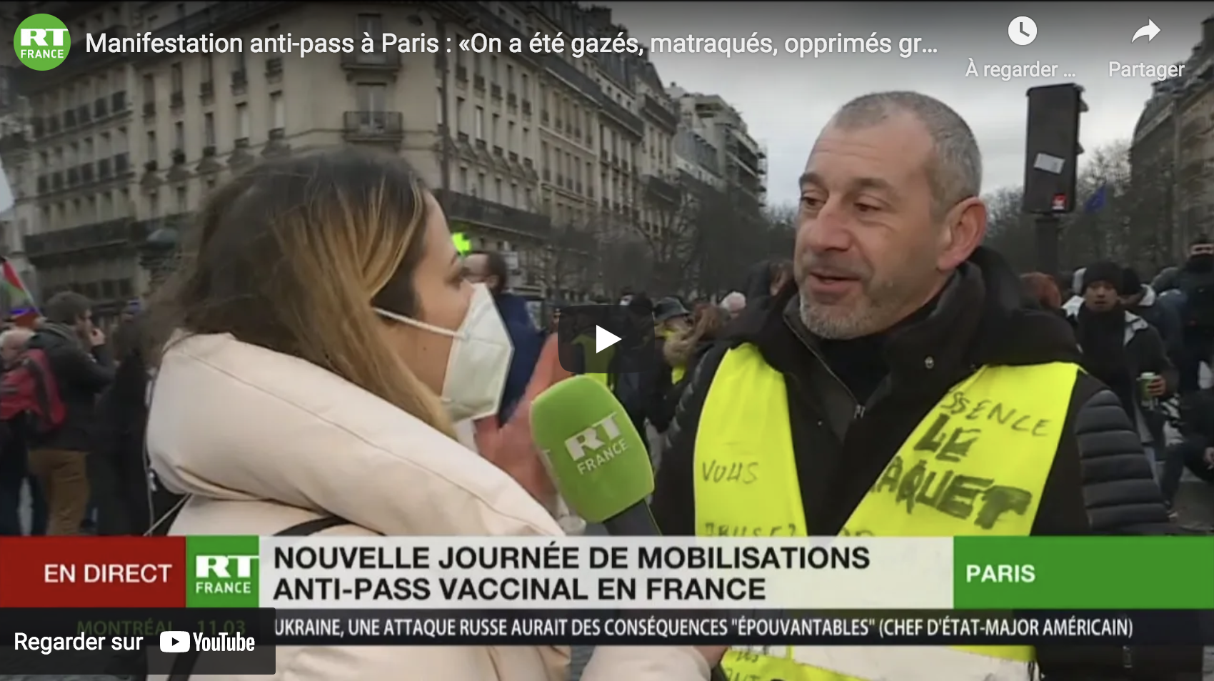 Manifestation anti-pass à Paris : « On a été gazés, matraqués, opprimés gratuitement » (VIDÉO)