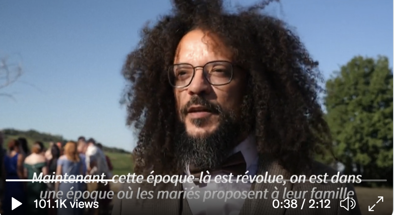 Alsace : Après les tatoos maori pour les employés du tertiaire, la mode du mariage laïc avec sa quarantaine de rituels au choix proposés par le businessman David Bazile (VIDÉO)