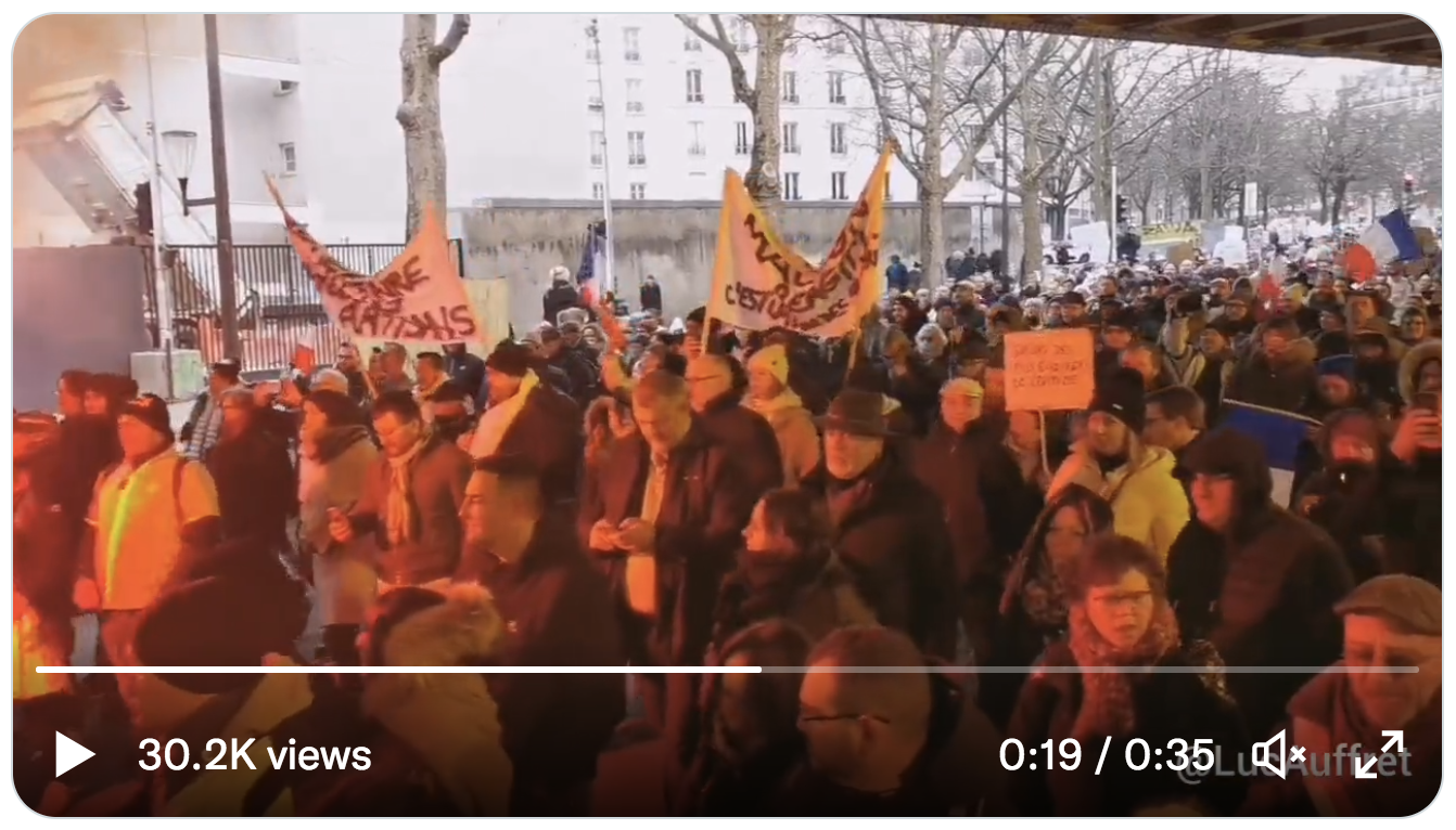 « Bercy, on arrive ! », manifestation de boulangers se dirigeant vers le ministère de l’Économie à Paris (VIDÉO)