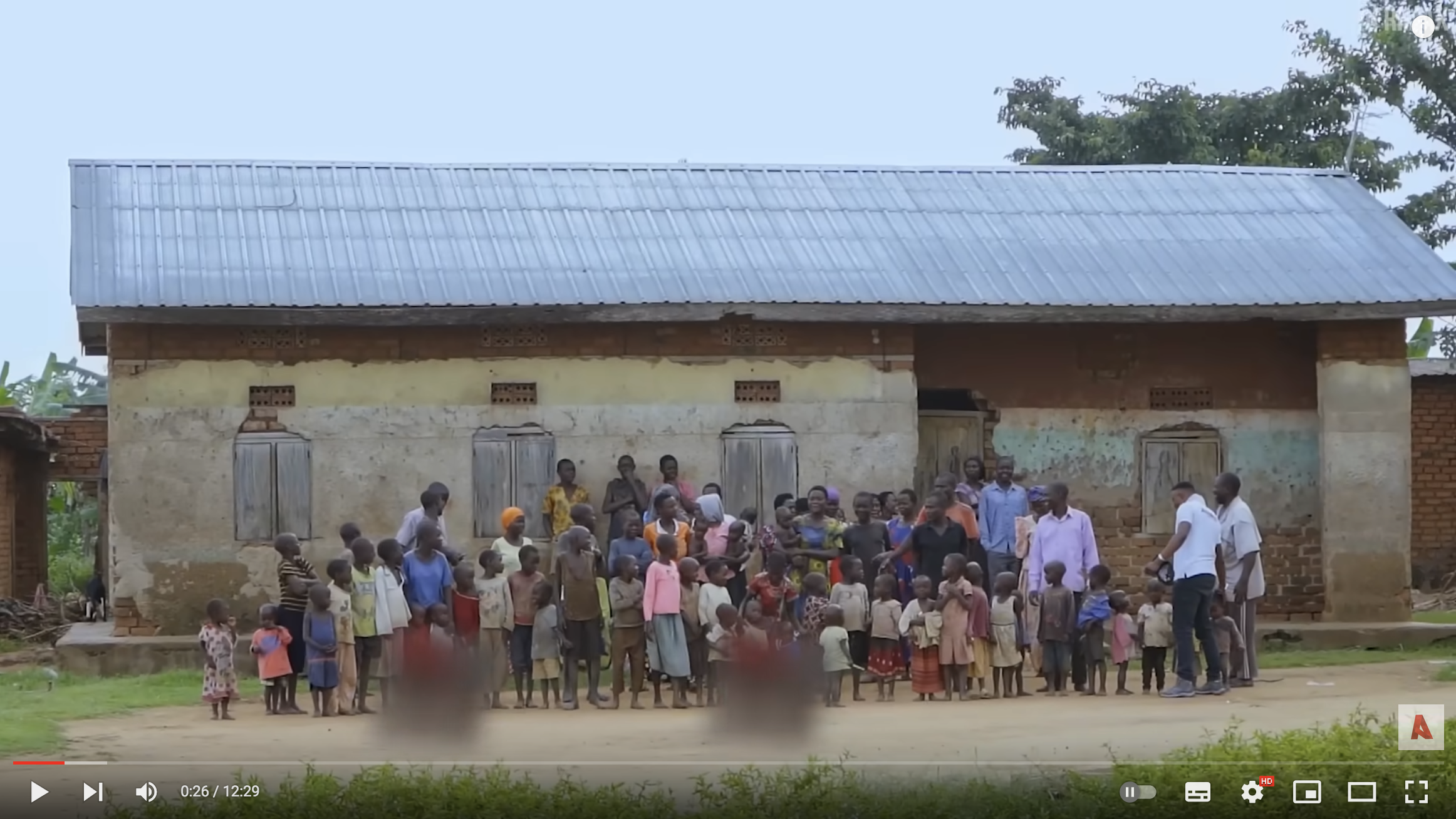 Ouganda : Cet homme a 10 “épouses”, 98 enfants et 568 petits-enfants… (REPORTAGE)