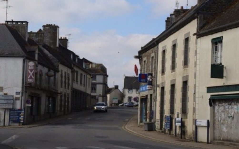 Après Callac, nouveau projet d’implantation de 120 immigrés à Corlay (Côtes d’Armor), une bourgade de 922 habitants