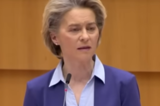 Le New York Times saisit la justice pour obliger la Commission européenne à dévoiler les échanges de SMS entre Ursula Von der Leyen et le patron de Pfizer Albert Bourla