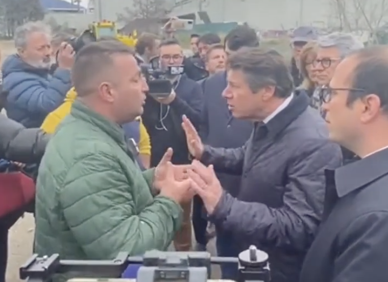 Sous protection policière, Christian Estrosi joue aux gros durs face à des circassiens bien décidés à vivre de leur métier malgré les délire animalistes du maire de Nice (VIDÉO)