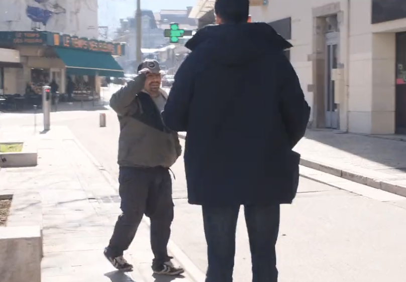 Saint-Étienne : Des journalistes de “Valeurs Actuelles” agressés par un antifa (VIDÉO)