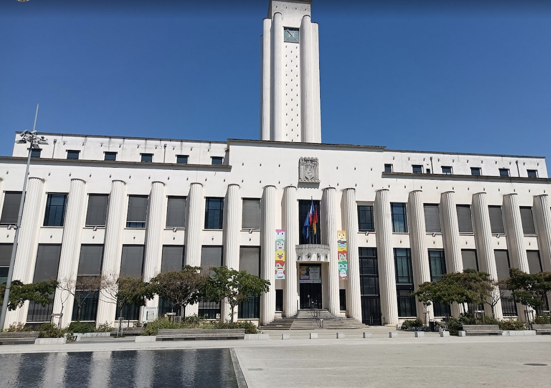 Villeurbanne : le maire socialiste Cédric Van Styvendael tente d’empêcher la venue d’Éric Zemmour qui annonce qu’il ne cèdera pas