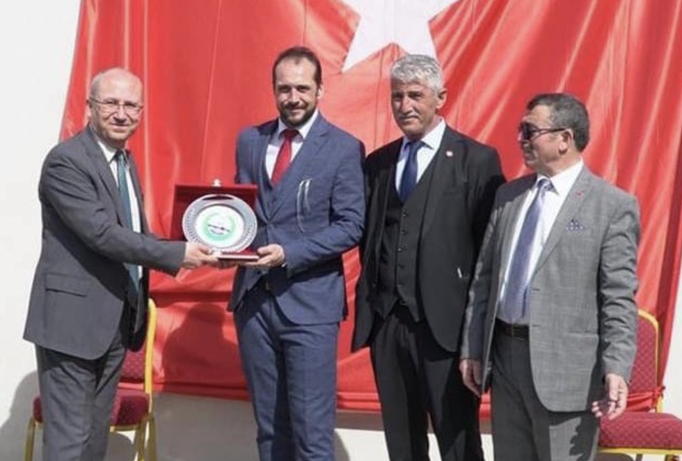 Damien Rieu revient sur le scandale de l’inauguration de la mosquée turque du Pontet par le député RN Joris Hébrard