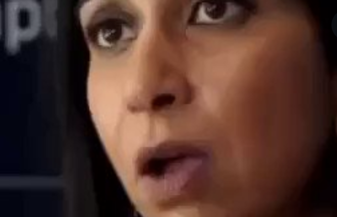 Pendant que Gérald Darmanin fait l’autruche, la ministre anglaise de l’Intérieur Suella Braverman reconnaît le lien entre les clandestins et la criminalité (VIDÉO)