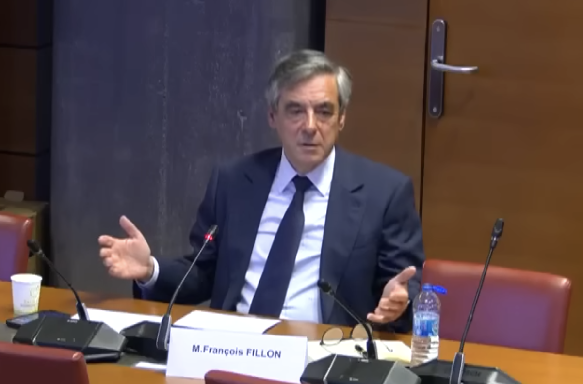 François Fillon : “Si j’ai envie de vendre des rillettes sur la place Rouge, je le fais” (VIDÉO)